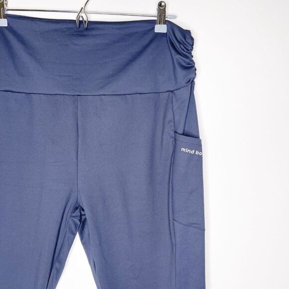 PEACE LOVE WORLD Crop Ruched Waist Leggings 1XP - Picture 2 of 10